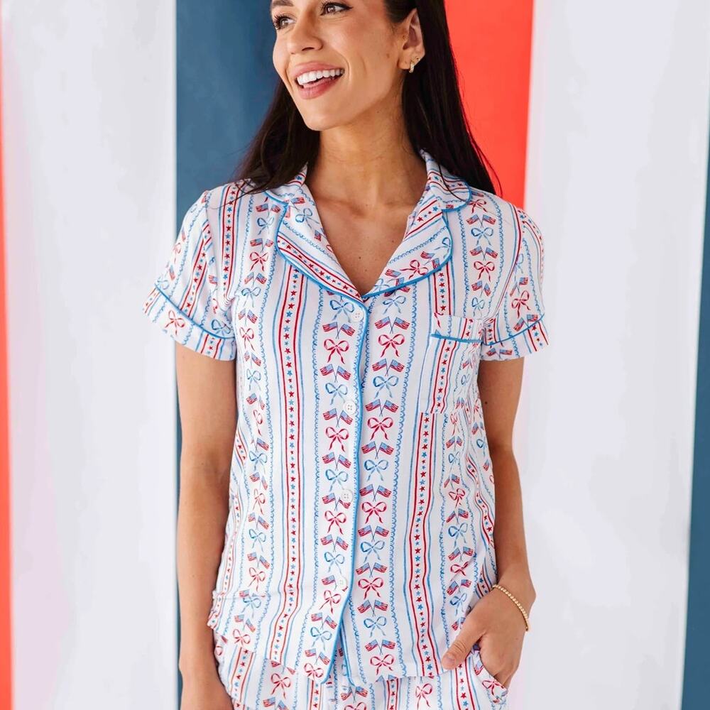 Bums & Roses Liberty & Bows Pattern Short Sleeve Pajama Top White Blue L